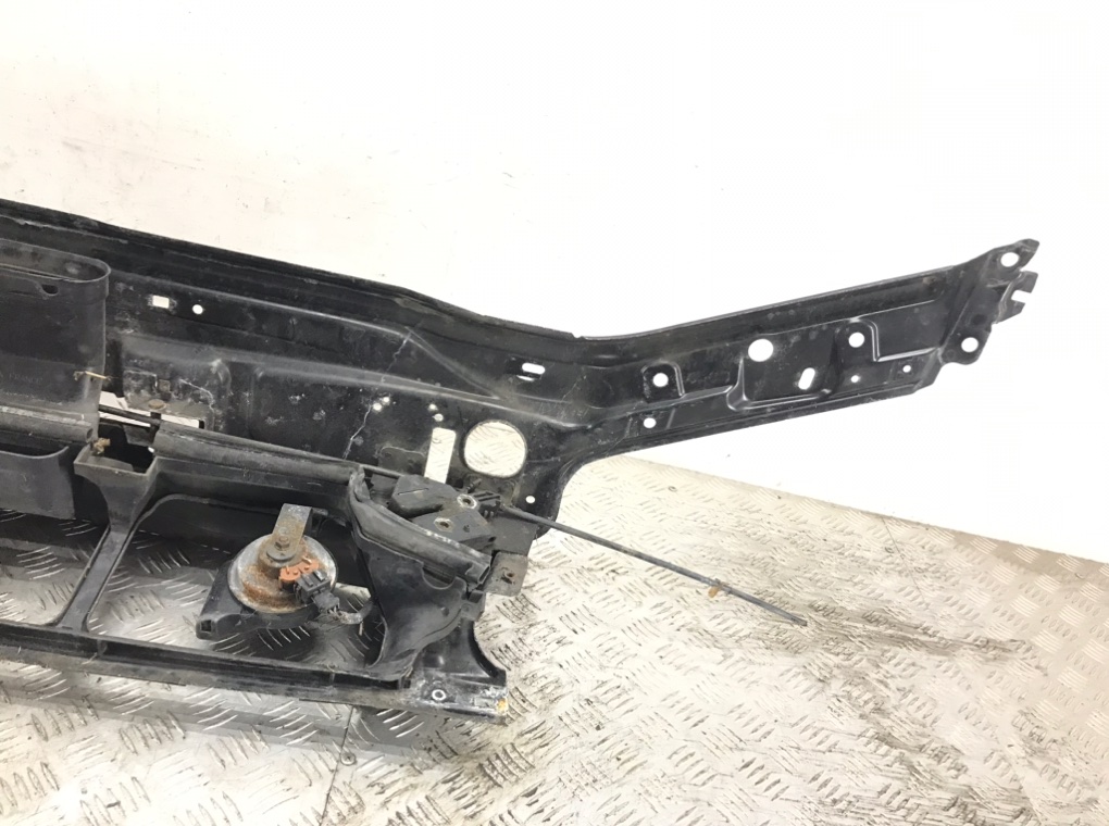 Планка под капот для Volvo S60, 2004 г. 2.0 Ti бензин б/у — фото 8