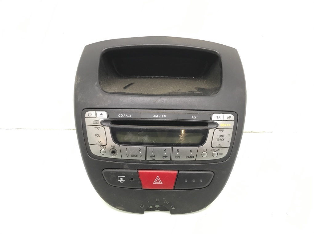 Магнитола для Toyota Aygo, 2007 г. 1.0 i бензин б/у