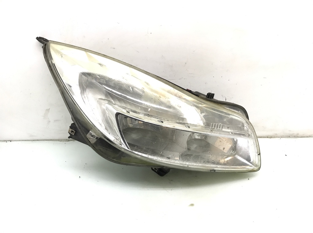 Фара правая для Opel Insignia, 2011 г. 2.0 CDTi дизель б/у