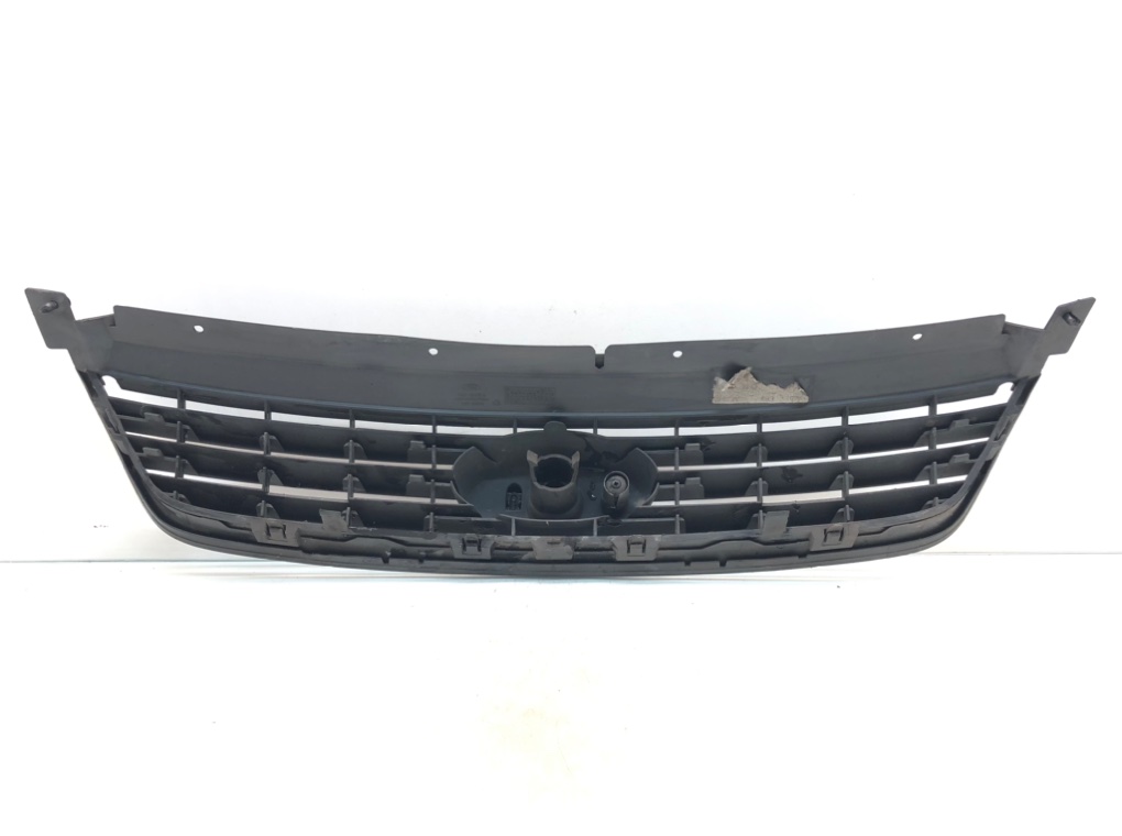 Решетка радиатора для Ford C-Max, 2010 г. 1.6 TDCi дизель б/у — фото 3