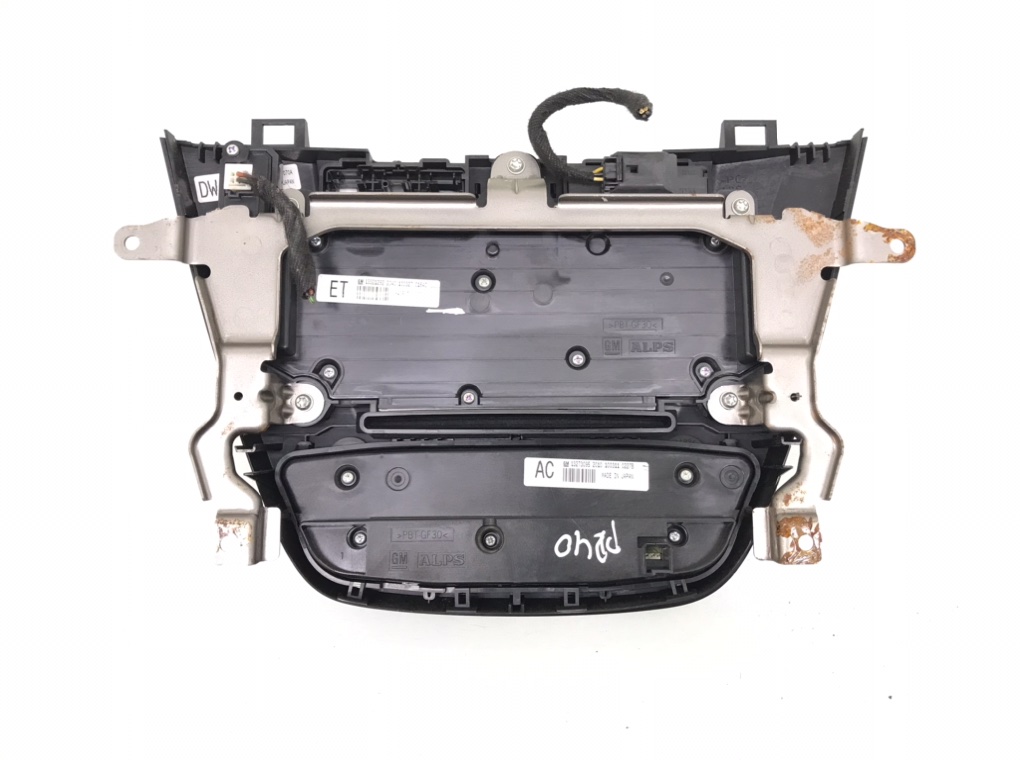 Блок управления магнитолой для Opel Insignia, 2010 г. 2.0 CDTi дизель б/у — фото 4