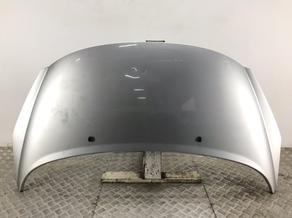 Капот для Peugeot 207, 2010 г. 1.6 HDi дизель б/у