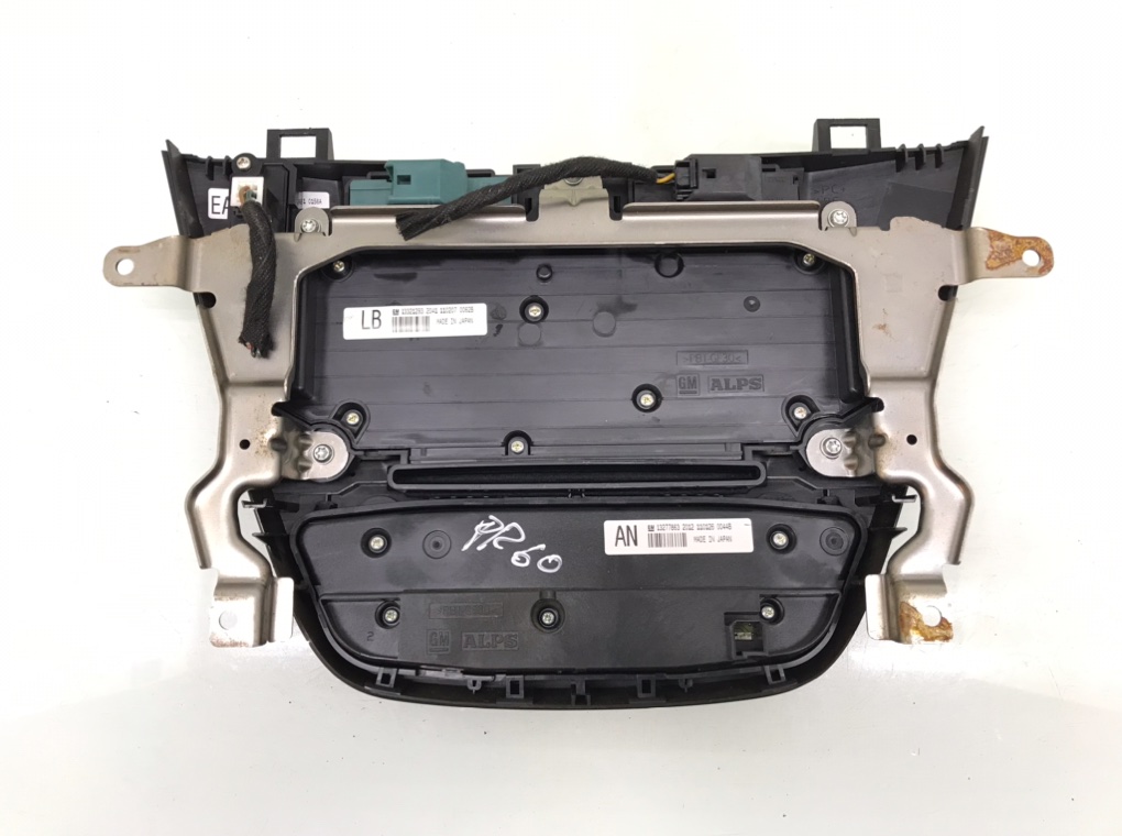 Блок управления магнитолой для Opel Insignia, 2011 г. 2.0 CDTi дизель б/у — фото 5