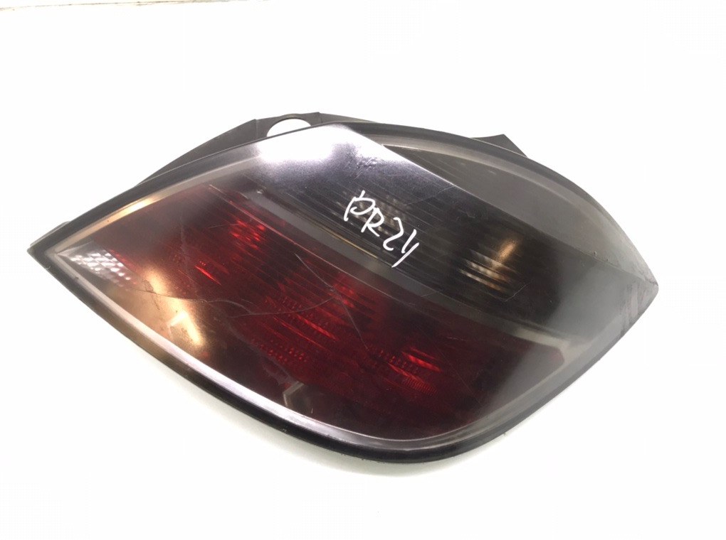 Фонарь задний правый для Opel Astra, 2007 г. 1.9 CDTi дизель б/у