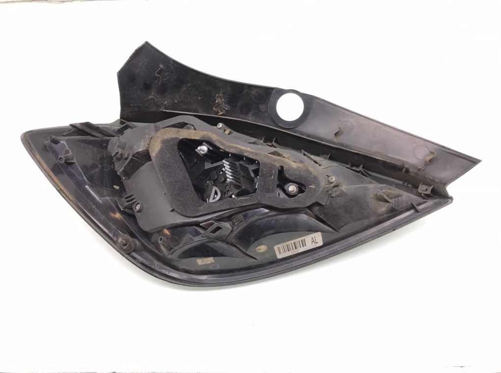 Фонарь задний правый для Opel Astra, 2007 г. 1.9 CDTi дизель б/у — фото 3