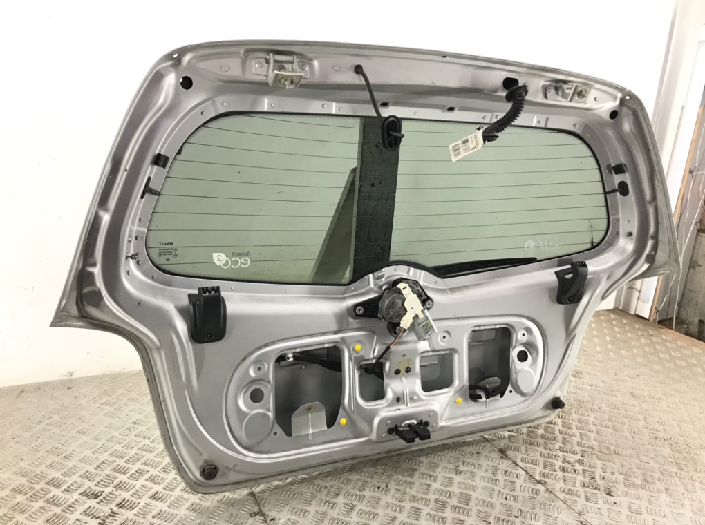 Крышка багажника для Renault Twingo, 2008 г. 1.2 i бензин б/у — фото 8