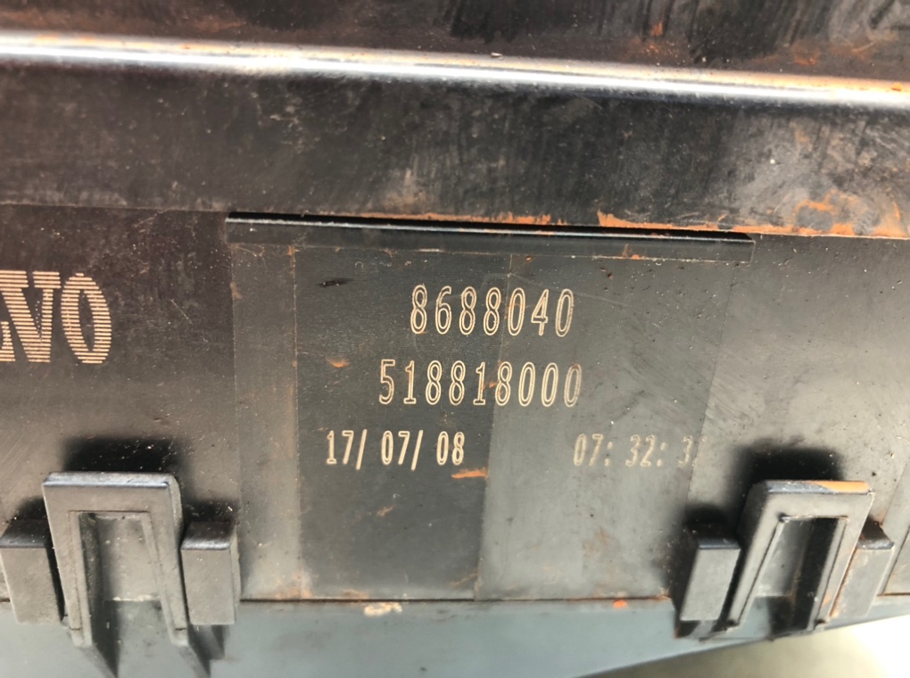 Блок предохранителей для Volvo V50, 2008 г. 2.0 TD дизель б/у — фото 8