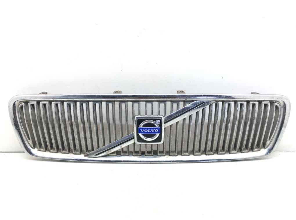Решетка радиатора для Volvo V70, 2003 г. 2.4 i бензин б/у
