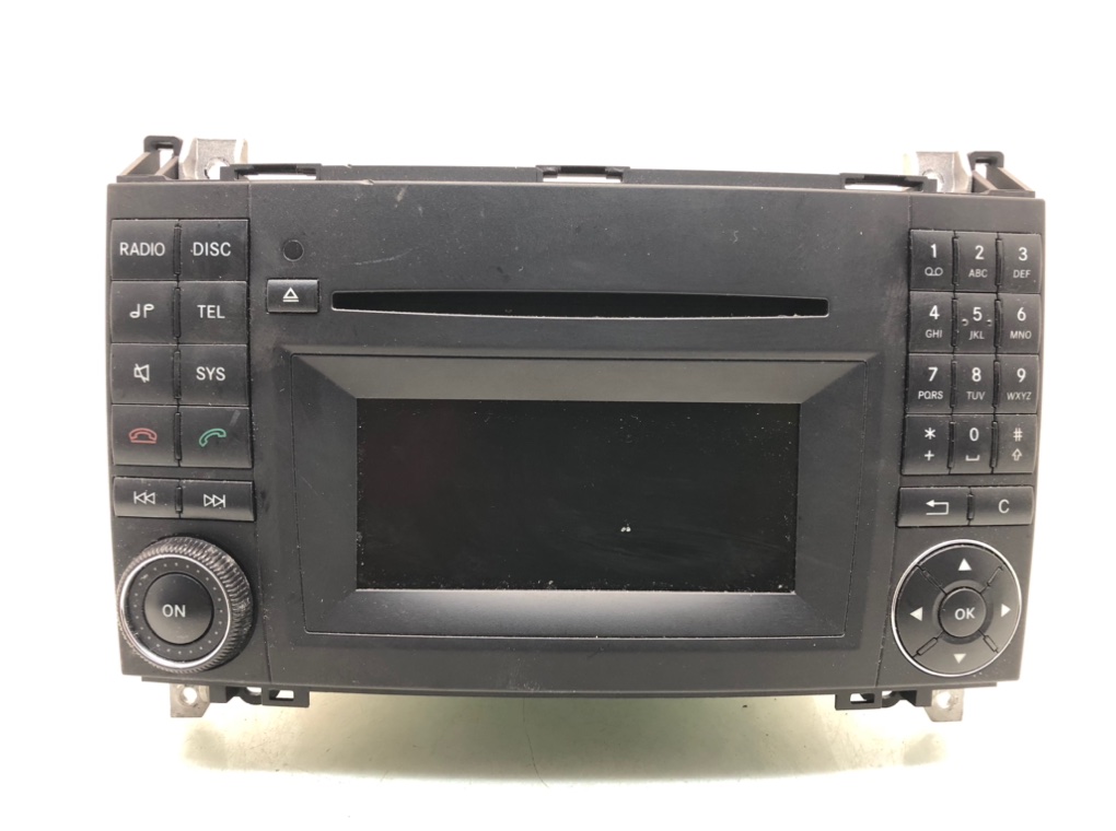 Магнитола для Mercedes B W245, 2008 г. 2.0 CDi дизель б/у