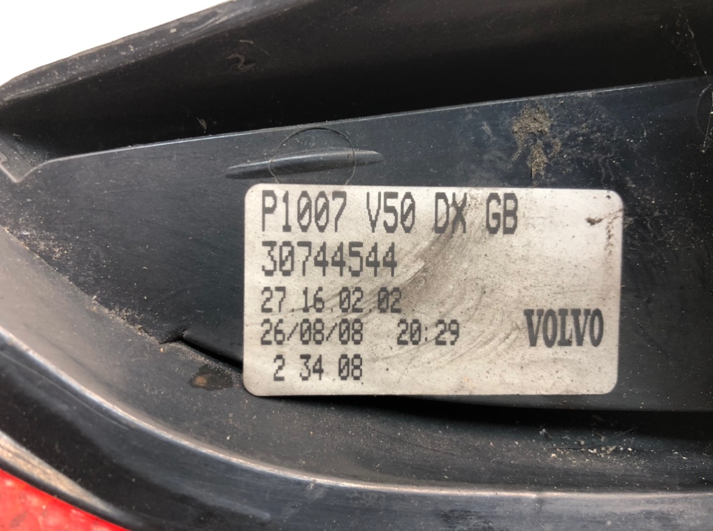 Фонарь задний правый для Volvo V50, 2008 г. 2.0 TD дизель б/у — фото 6