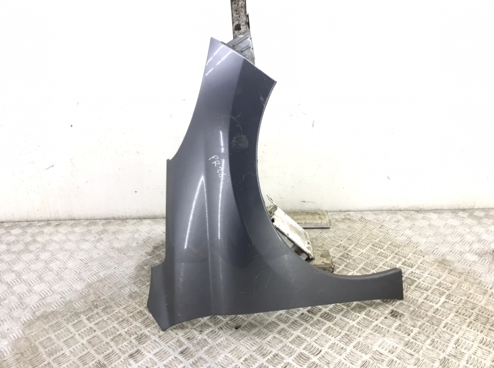 Крыло переднее правое для Peugeot 207, 2010 г. 1.4 HDi дизель б/у