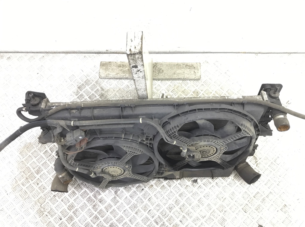 Кассета радиаторов для Citroen Jumper, 2008 г. 2.2 HDi дизель б/у — фото 2