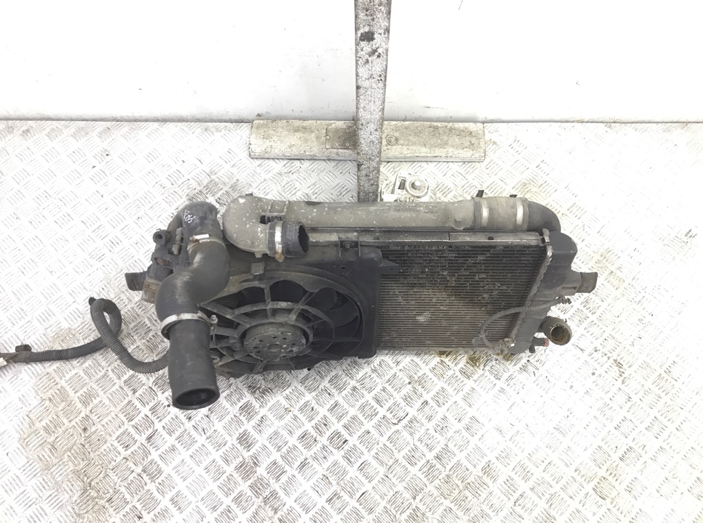 Кассета радиаторов для Opel Astra, 2007 г. 1.9 CDTi дизель б/у — фото 2