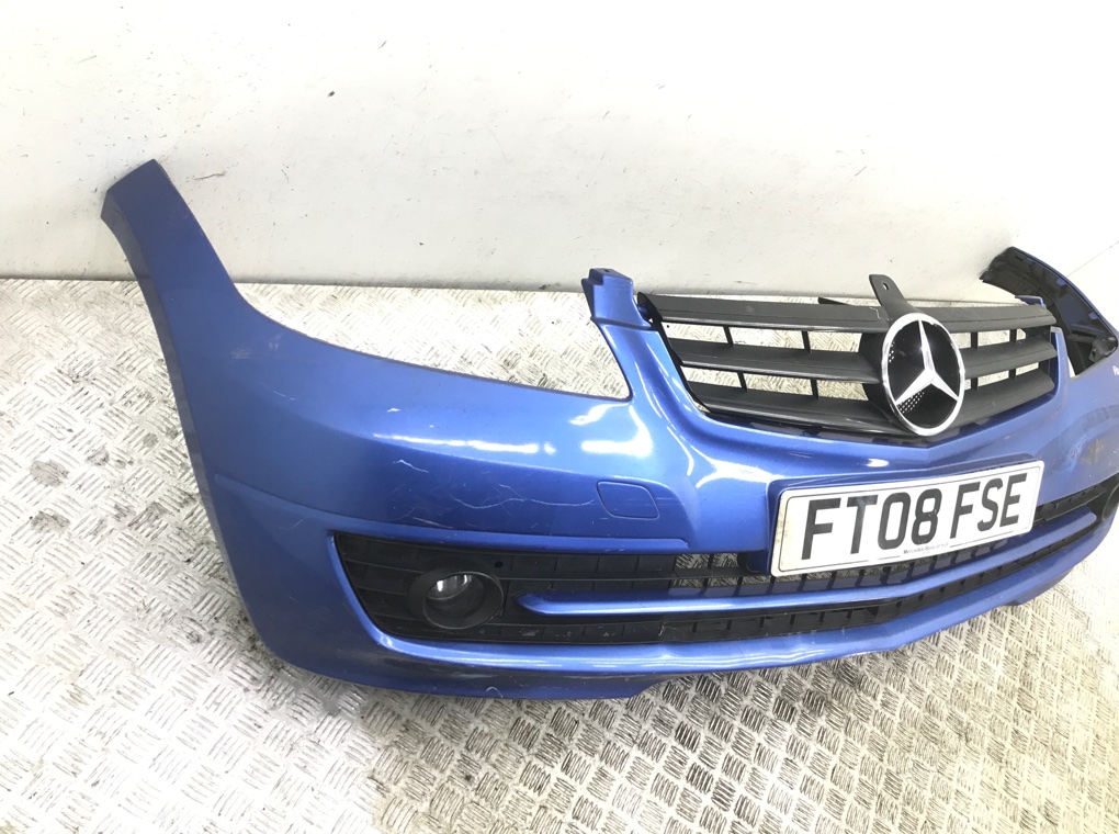 Бампер передний для Mercedes A W169, 2008 г. 2.0 CDi дизель б/у — фото 2