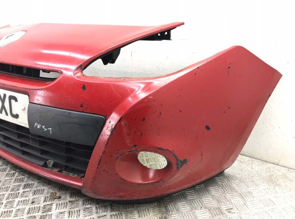 Бампер передний для Renault Clio, 2010 г. 1.2 i бензин б/у — фото 4