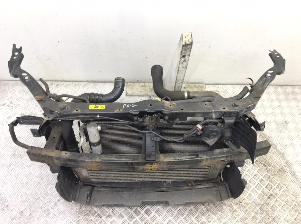Панель передняя (телевизор) для Nissan Qashqai, 2009 г. 1.5 DCi дизель б/у — фото 2