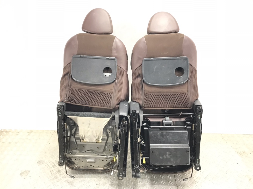 Салон (комплект сидений) для Nissan Note, 2006 г. 1.5 DCi дизель б/у — фото 6