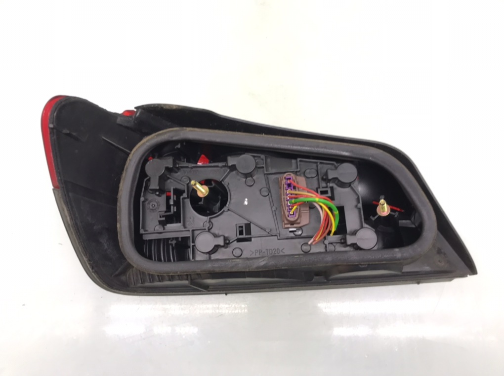 Фонарь задний правый для Peugeot 306, 2000 г. 1.9 D дизель б/у — фото 4