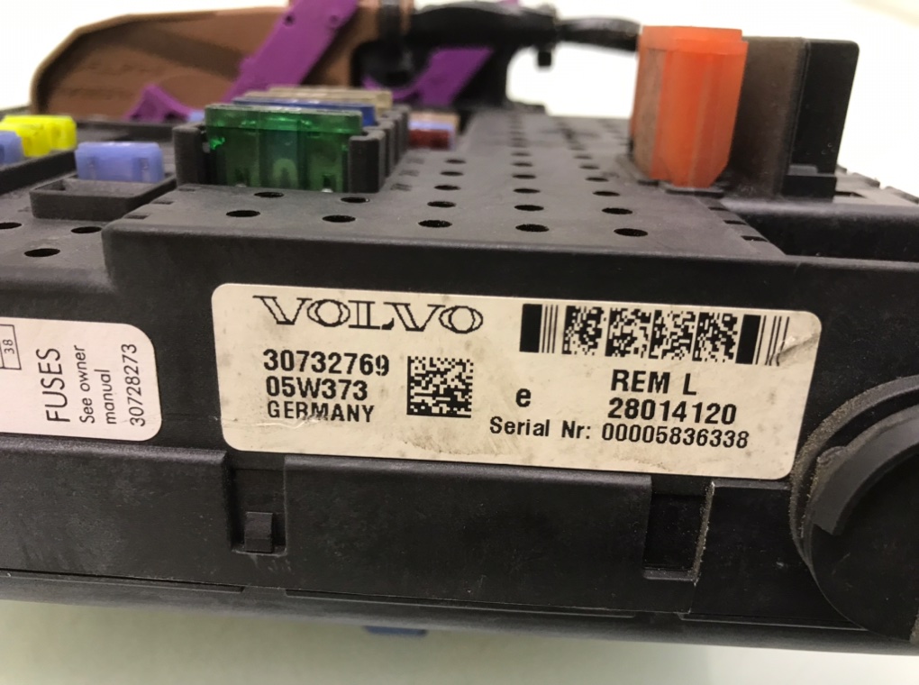 Блок предохранителей для Volvo S60, 2005 г. 2.0 Ti бензин б/у — фото 5