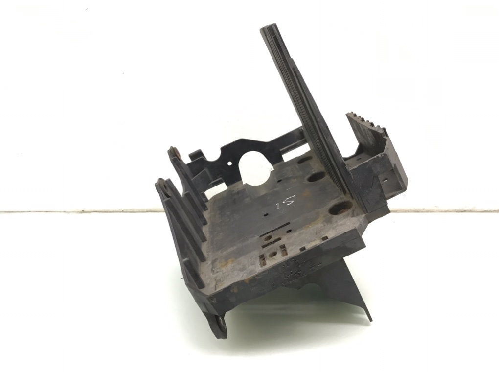 Полка аккумулятора для Rover 25, 2001 г. 1.4 i бензин б/у — фото 2