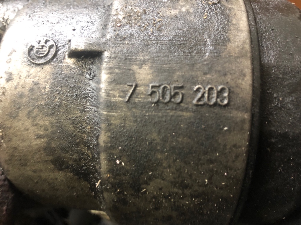 Корпус масляного фильтра для BMW 3 E46, 2004 г. 1.8 i бензин б/у — фото 7