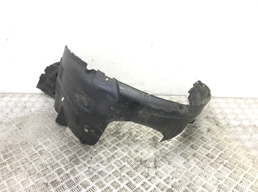 Защита арок передняя правая (подкрылок) для Hyundai iLoad, 2011 г. 2.5 CRDi дизель б/у — фото 4