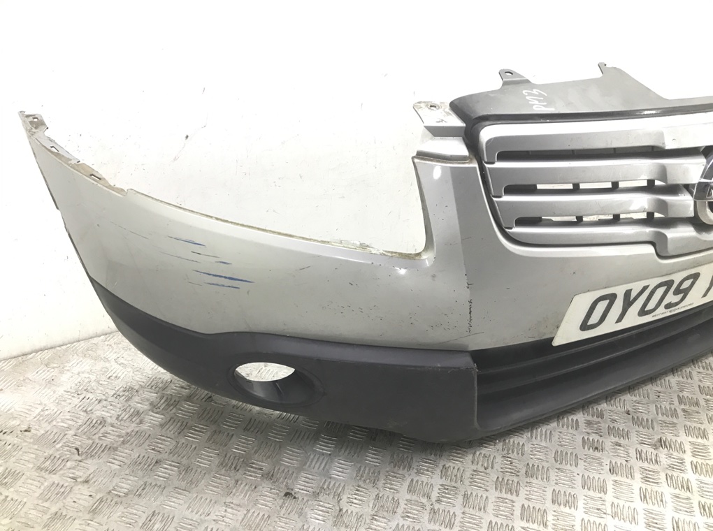 Бампер передний для Nissan Qashqai+2, 2009 г. 2.0 DCi дизель б/у — фото 2