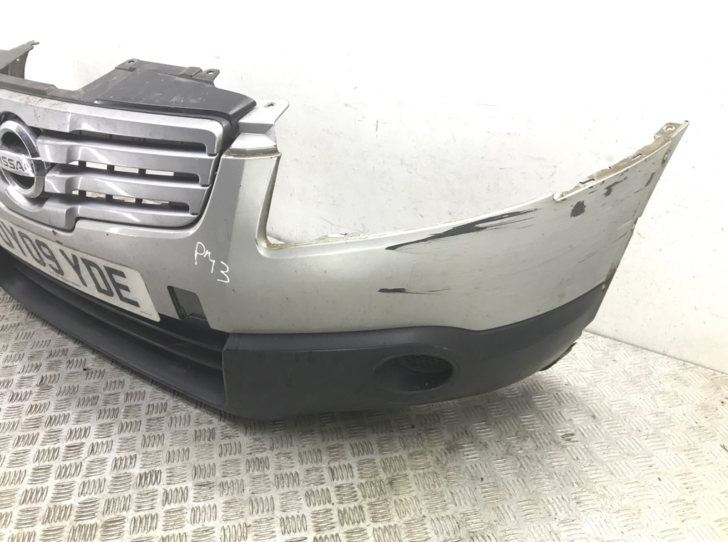 Бампер передний для Nissan Qashqai+2, 2009 г. 2.0 DCi дизель б/у — фото 3