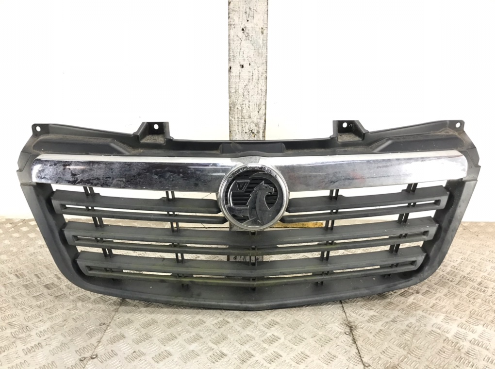 Решетка радиатора для Opel Movano, 2013 г. 2.3 CDTi дизель б/у