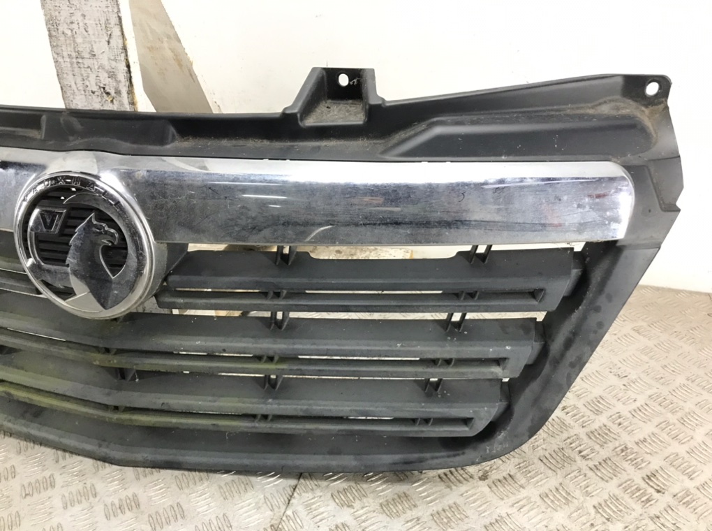 Решетка радиатора для Opel Movano, 2013 г. 2.3 CDTi дизель б/у — фото 2