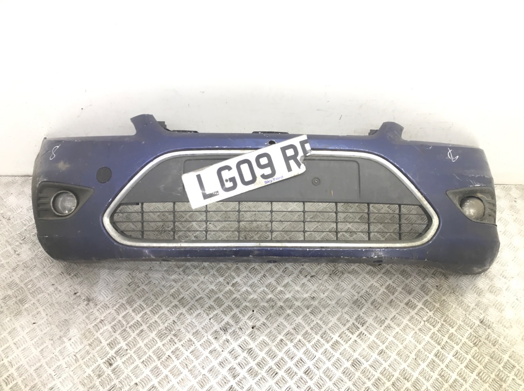 Бампер передний для Ford Focus, 2009 г. 1.6 TDCi дизель б/у
