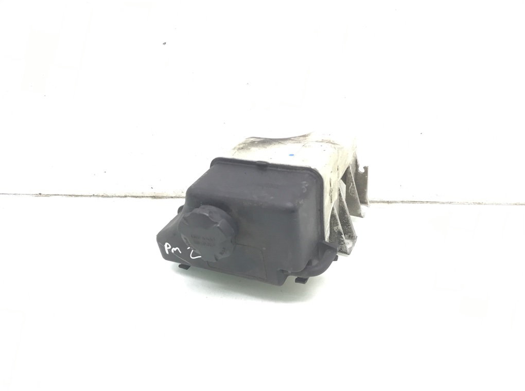 Бачок расширительный для Hyundai iLoad, 2011 г. 2.5 CRDi дизель б/у — фото 3