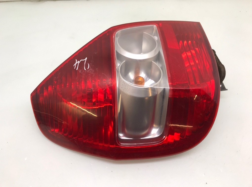 Фонарь задний левый для Honda Jazz, 2003 г. 1.3 i бензин б/у — фото 2