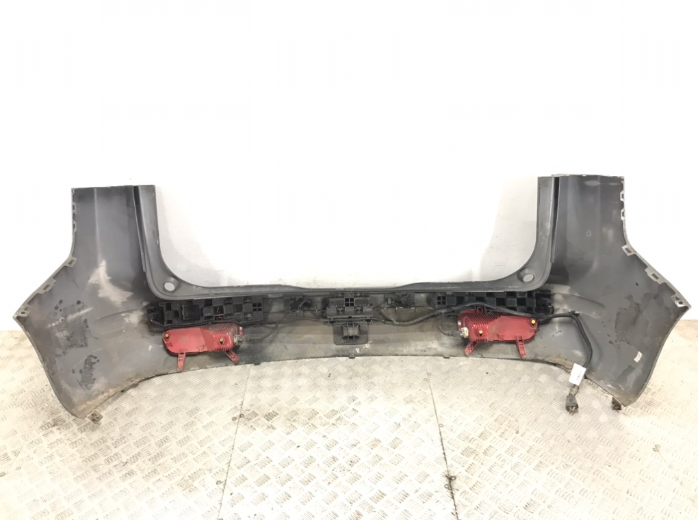 Бампер задний для Peugeot 5008, 2010 г. 1.6 HDi дизель б/у — фото 4