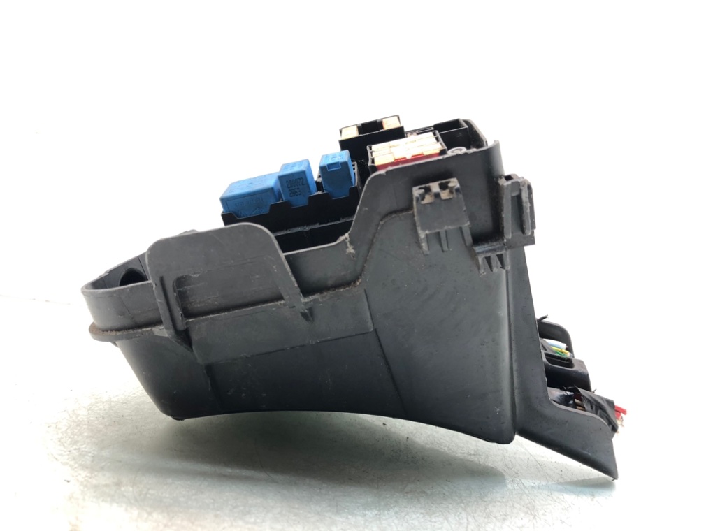 Блок предохранителей Sandero 2013 0.9 TCE