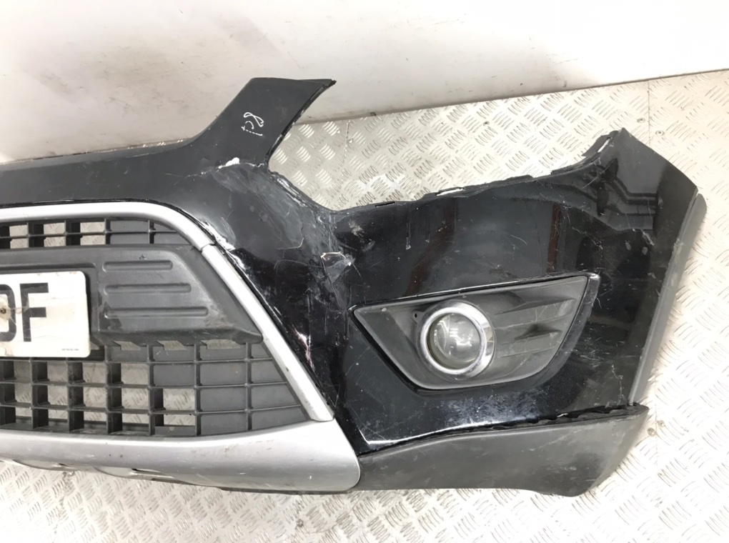 Бампер передний для Ford Kuga, 2010 г. 2.0 TDCi дизель б/у — фото 2
