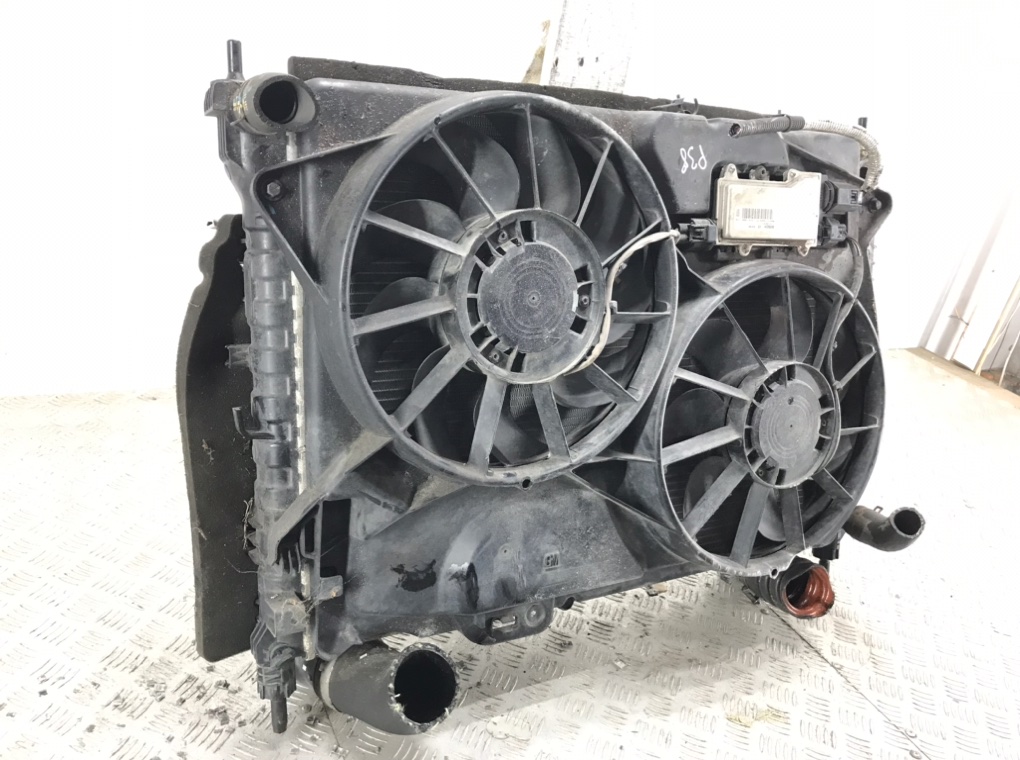 Кассета радиаторов для Opel Antara, 2012 г. 2.2 CDTi дизель б/у — фото 3