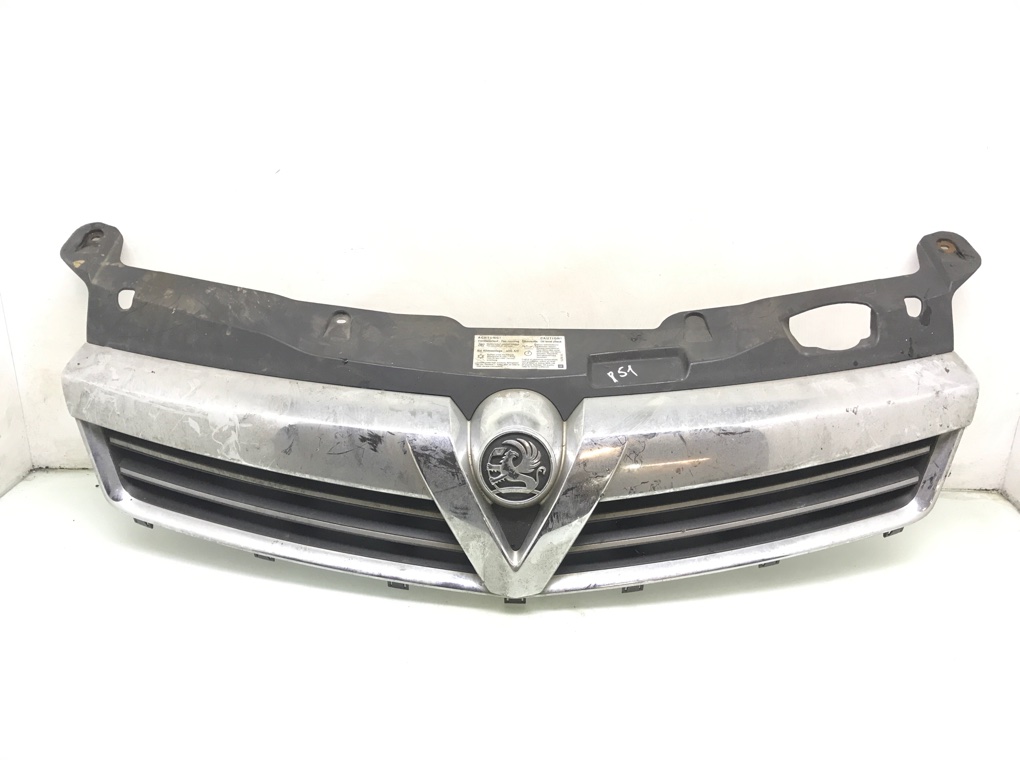 Решетка радиатора для Opel Astra, 2009 г. 1.7 CDTi дизель б/у