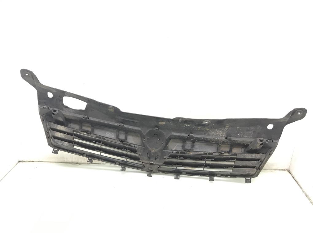 Решетка радиатора для Opel Astra, 2009 г. 1.7 CDTi дизель б/у — фото 3