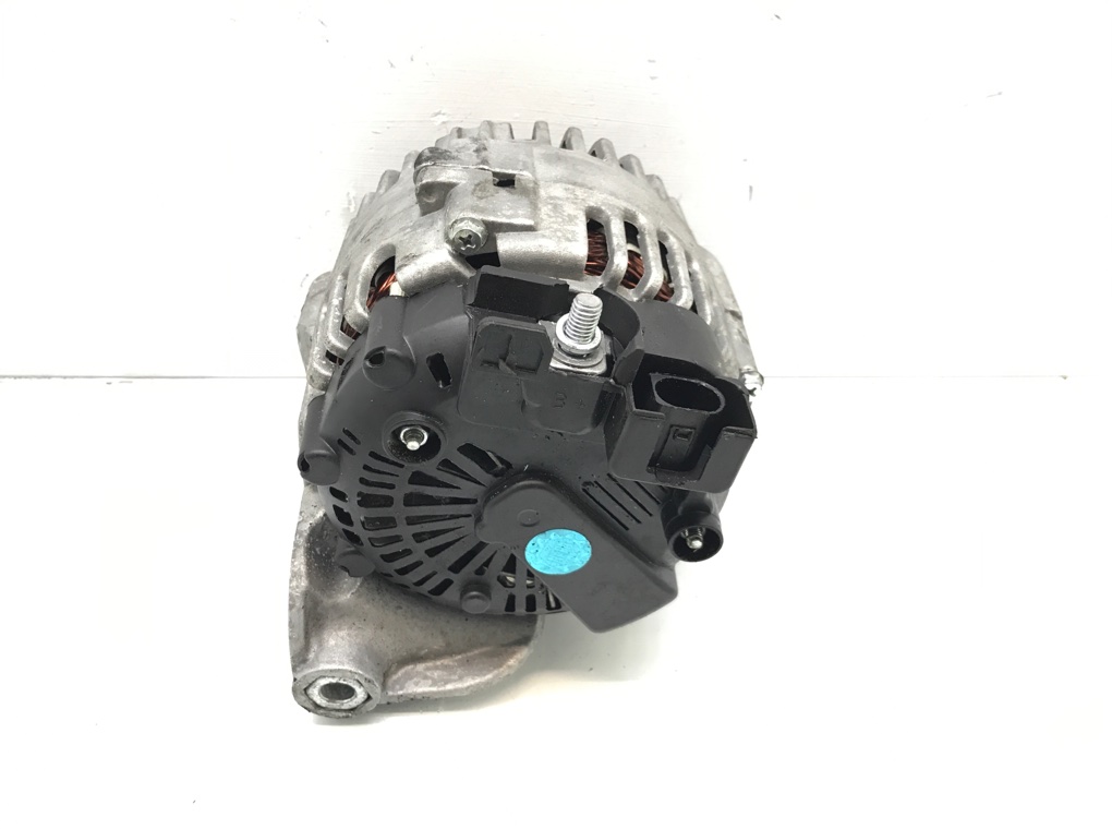 Генератор для BMW 3 E90/E91/E92/E93, 2007 г. 2.0 TD дизель б/у — фото 4