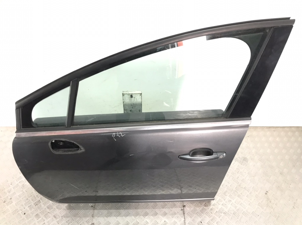 Дверь передняя левая для Peugeot 5008, 2010 г. 1.6 HDi дизель б/у — фото 2