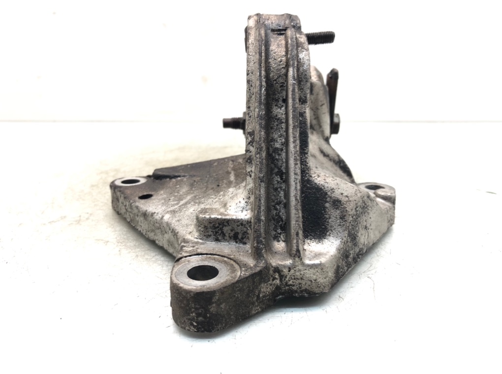 Кронштейн полуоси для Peugeot 206, 2001 г. 2.0 HDi дизель б/у — фото 5