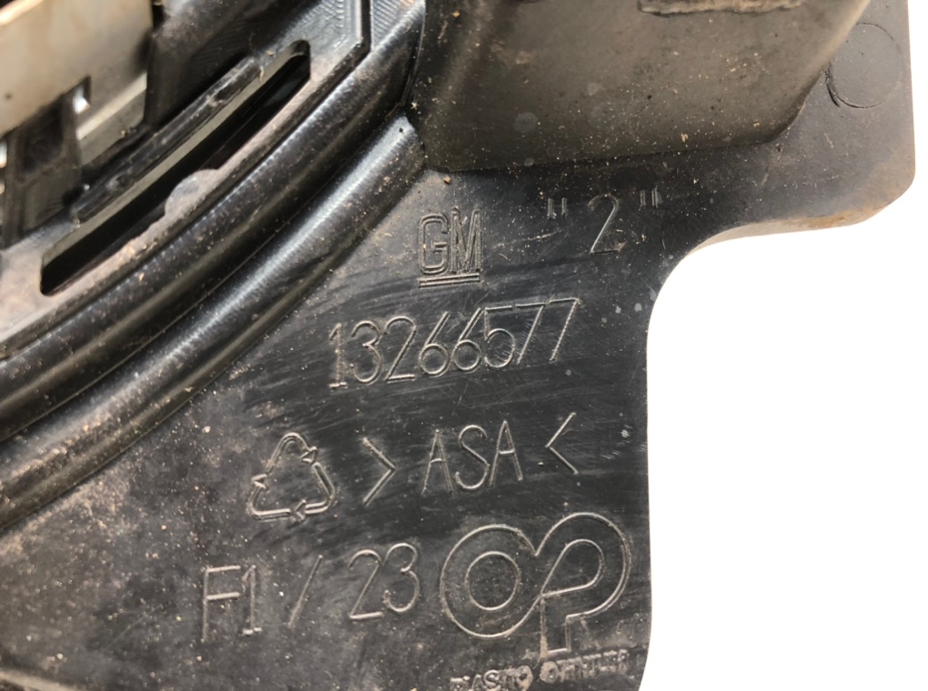 Решетка радиатора для Opel Astra, 2010 г. 1.4 i бензин б/у — фото 6