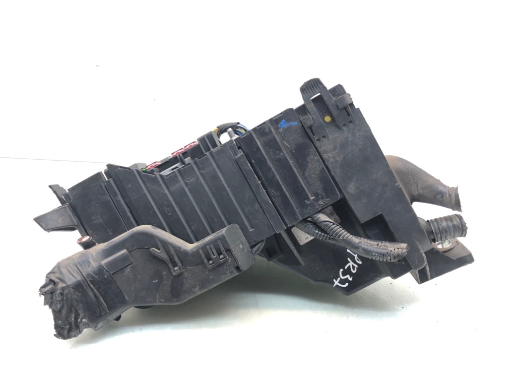 Блок предохранителей для Ford Mondeo, 2011 г. 2.0 TDCi дизель б/у — фото 2