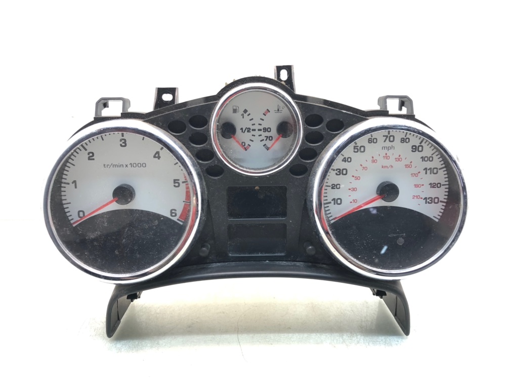 Щиток приборов (приборная панель) для Peugeot 207, 2009 г. 1.6 HDi дизель б/у