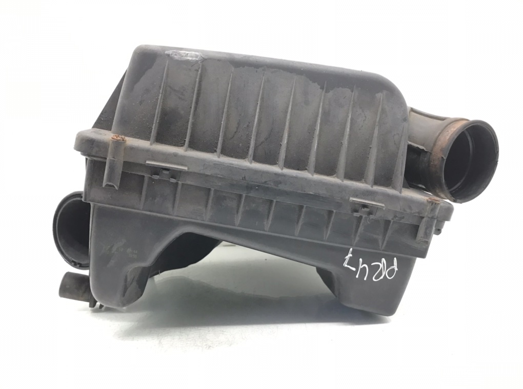 Корпус воздушного фильтра для Opel Astra, 2011 г. 1.7 CDTi дизель б/у — фото 3