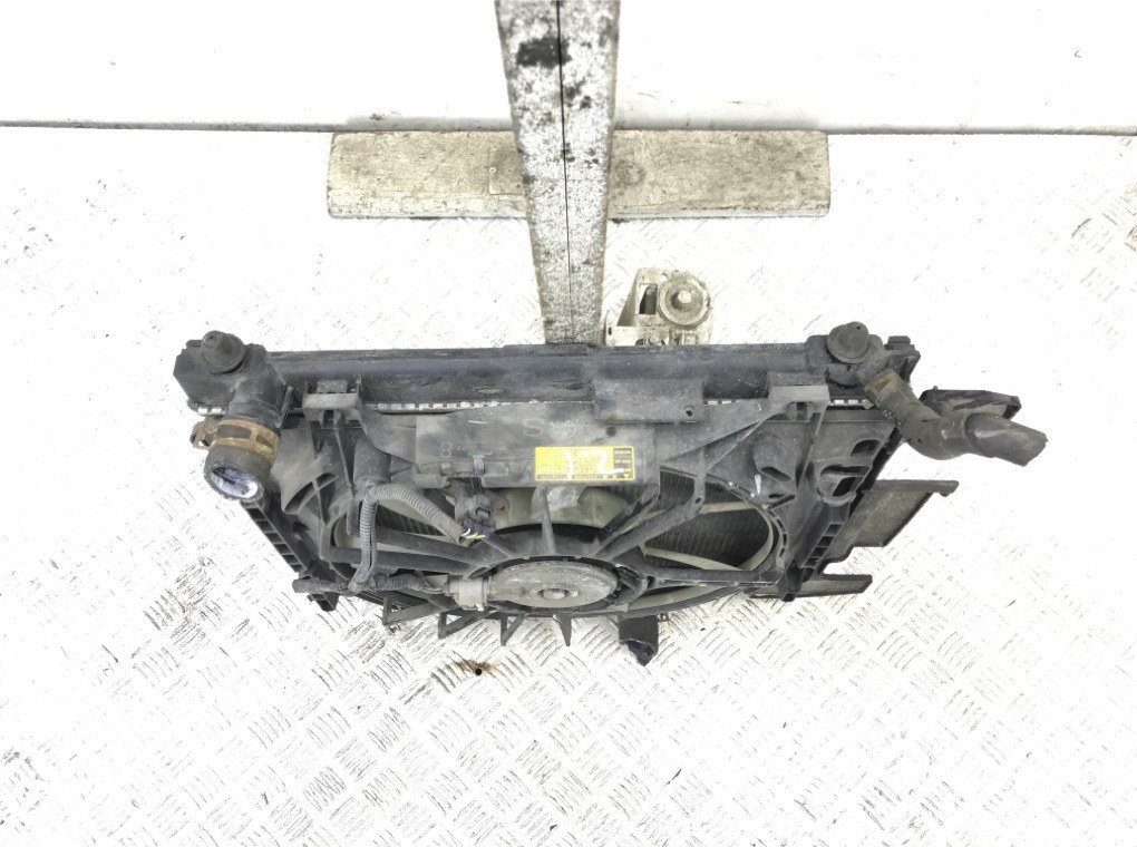 Кассета радиаторов для Toyota Yaris, 2006 г. 1.4 D-4D дизель б/у — фото 2