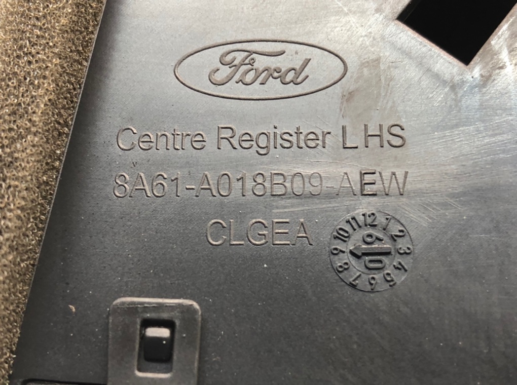 Дефлектор обдува салона для Ford Fiesta, 2009 г. 1.4 TDCi дизель б/у — фото 8