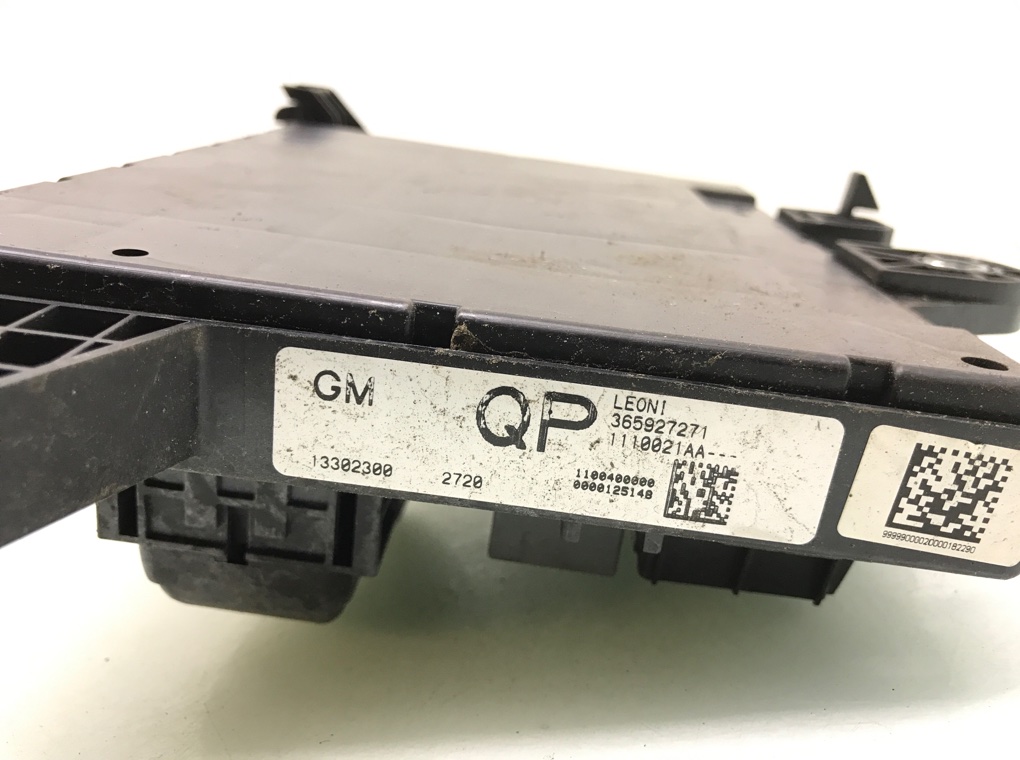 Блок предохранителей для Opel Astra, 2010 г. 1.7 CDTi дизель б/у — фото 5