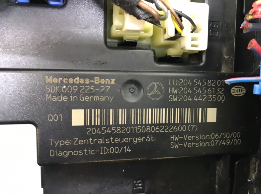 Блок предохранителей для Mercedes C W204, 2008 г. 2.2 CDi дизель б/у — фото 6